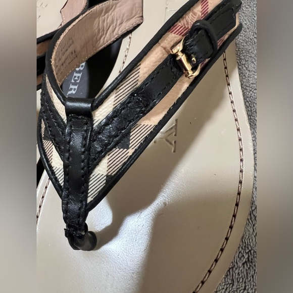 BURBERRY SANDALS - Picture 3 of 9